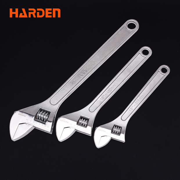 LLAVE FRANCESA CROMADA DE 18"