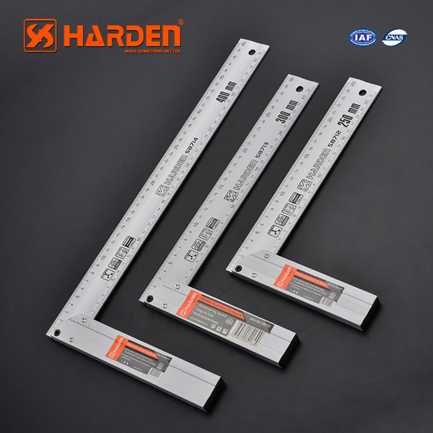 ESCUADRA " L " DE ALUMINIO